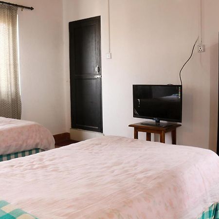Bravo Hotell Kathmandu Exteriör bild