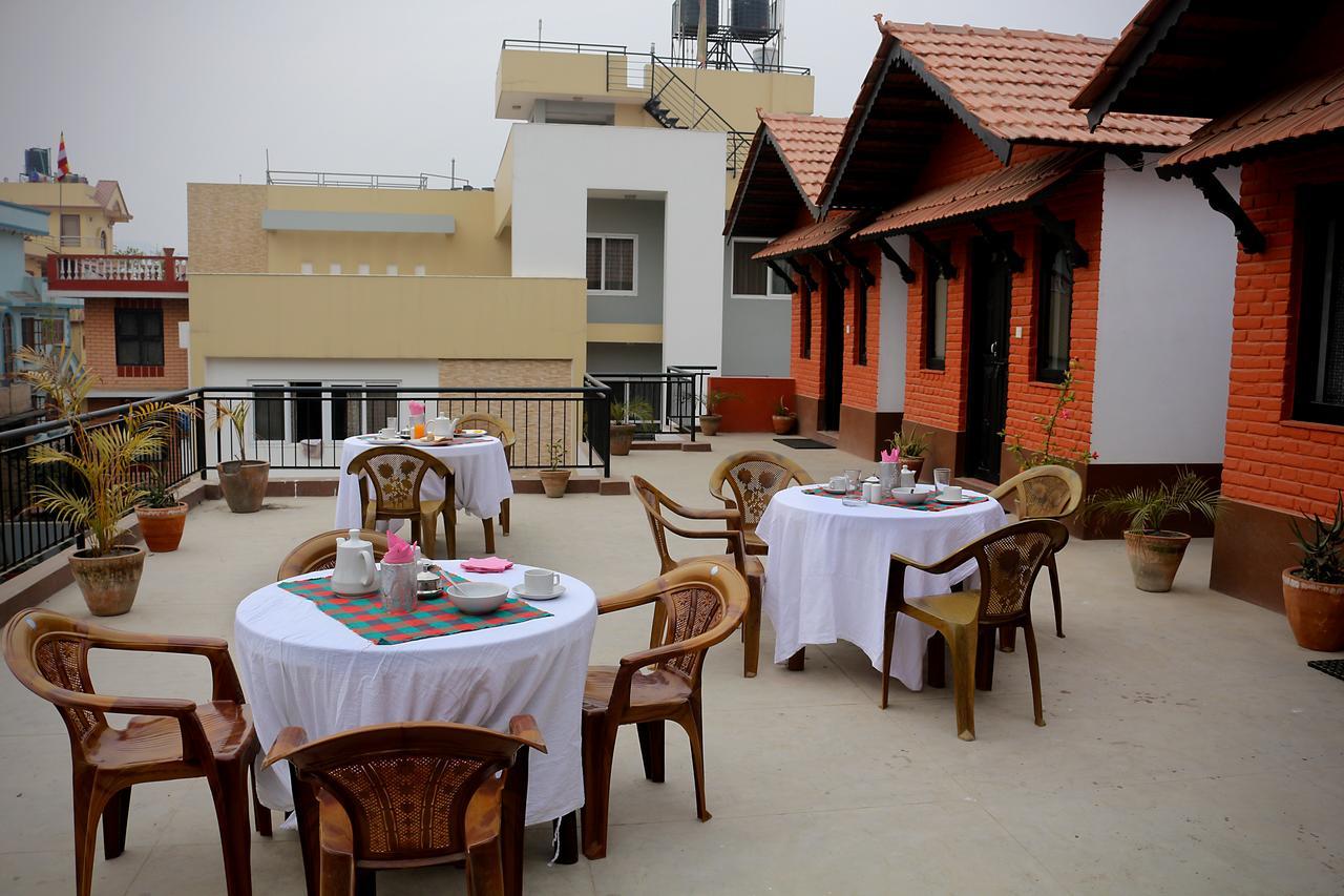 Bravo Hotell Kathmandu Exteriör bild
