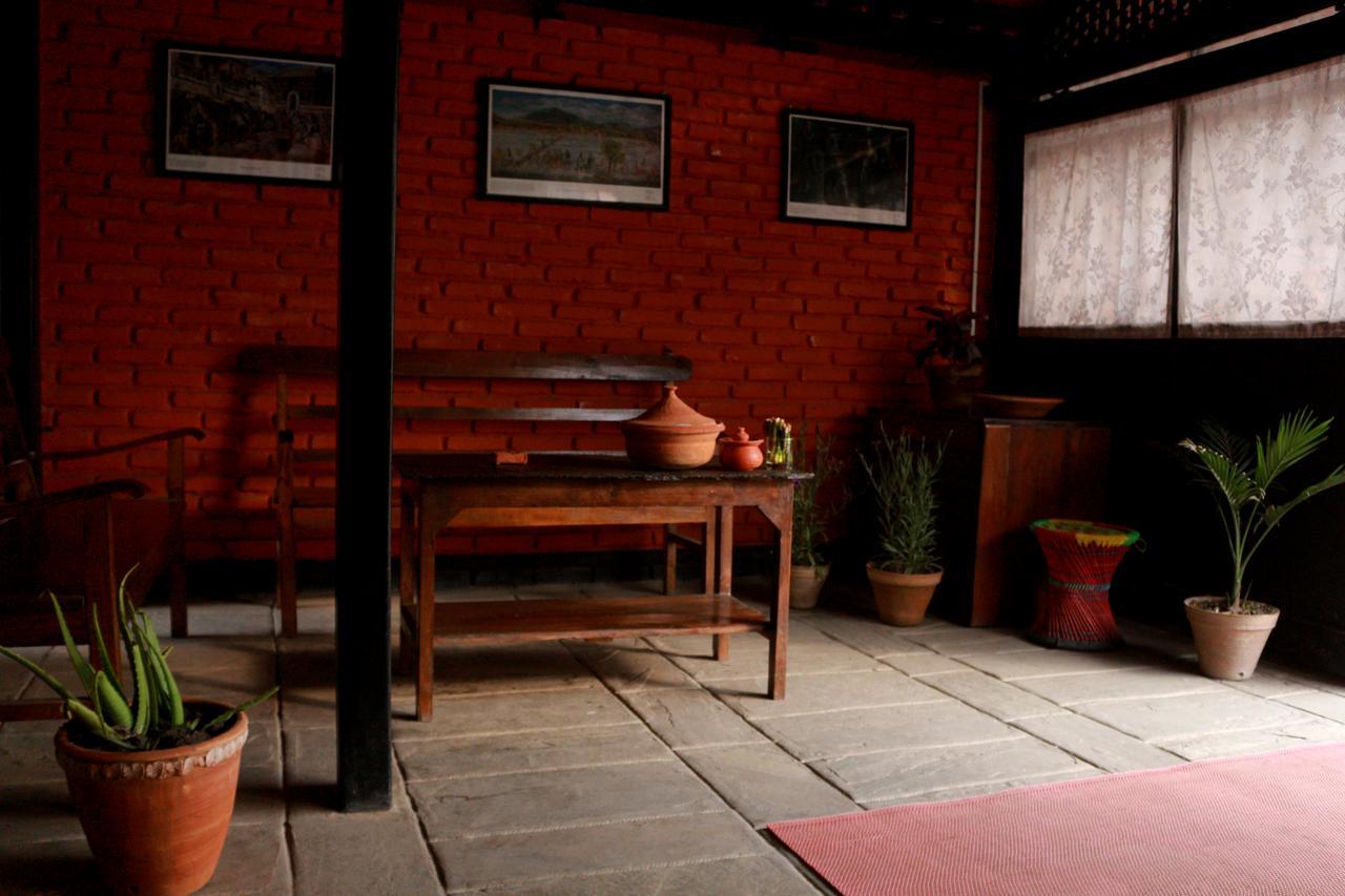 Bravo Hotell Kathmandu Exteriör bild