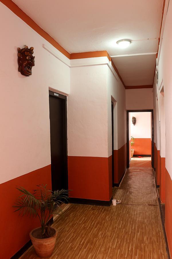 Bravo Hotell Kathmandu Exteriör bild