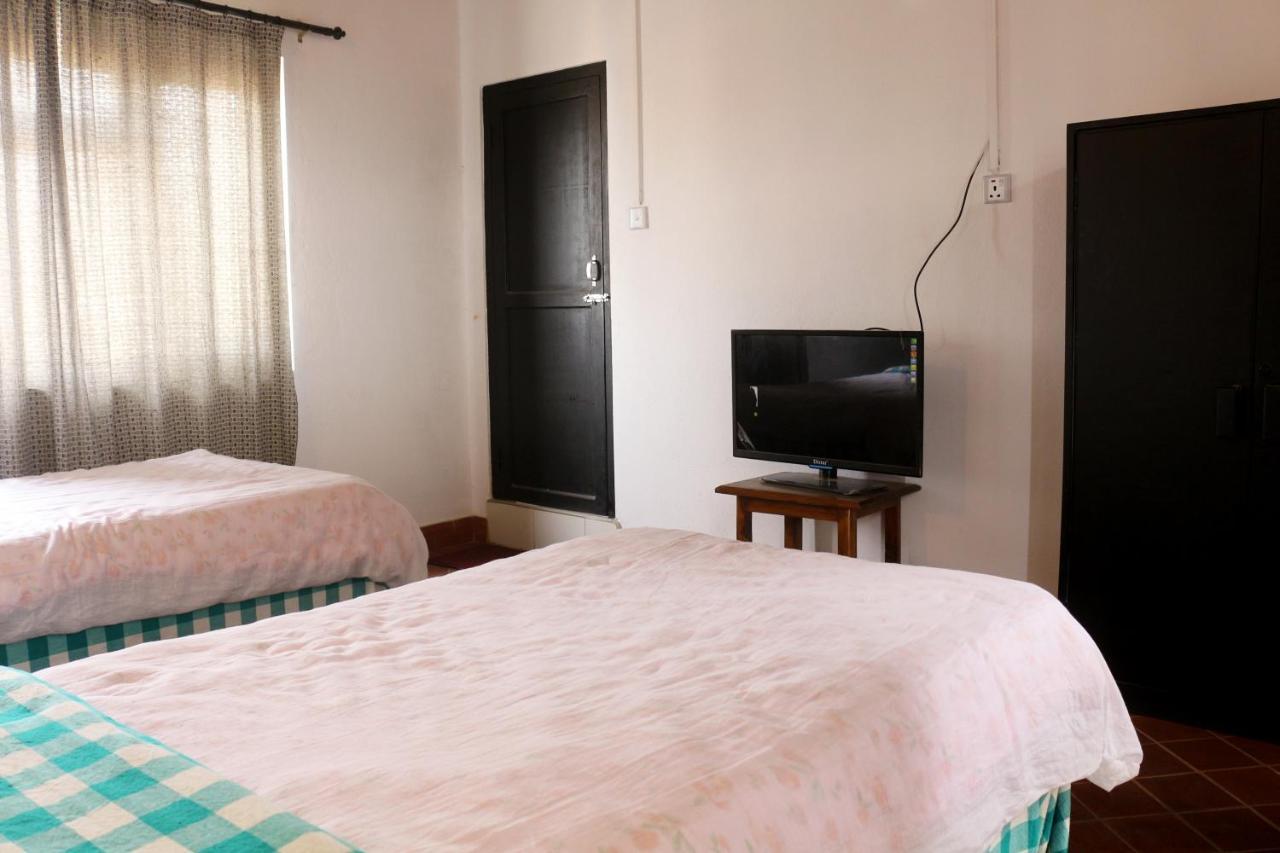 Bravo Hotell Kathmandu Exteriör bild