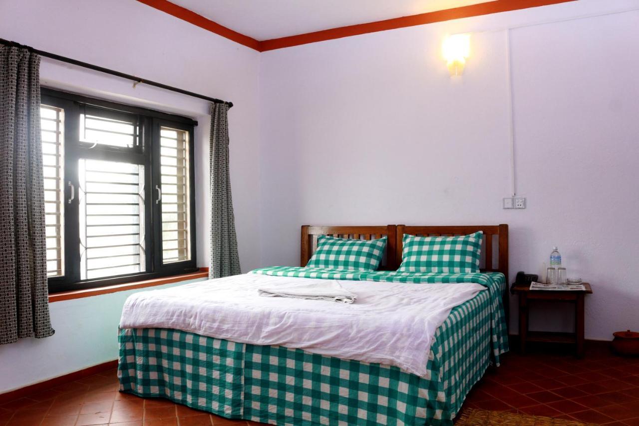 Bravo Hotell Kathmandu Exteriör bild